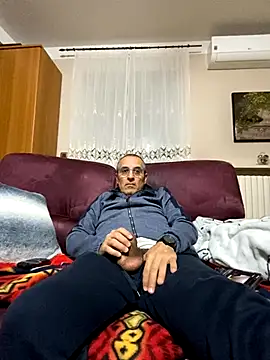 Snapshot of sempreilmio2 chatting on November 12, 2025, 10:35 pm sempreilmio2 online show from November 12, 2025, 10:35 pm