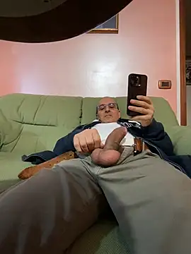 Snapshot of sempreilmio2 chatting on February 27, 2025, 5:58 pm sempreilmio2 online show from February 27, 2025, 5:58 pm