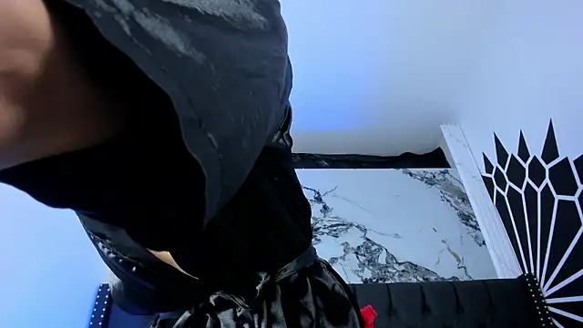 EthaanCox online show from March 12, 2026, 9:30 pm