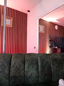 EthaanCox online show from March 18, 2026, 8:50 am