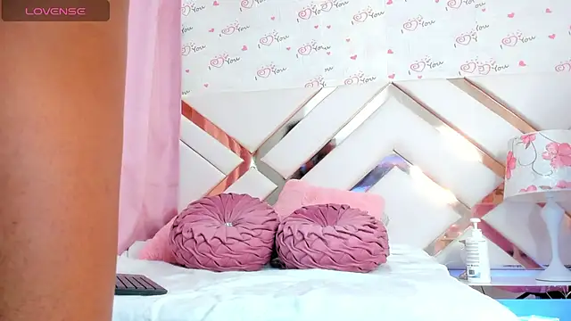 Snapshot of NoaBrowm chatting on January 30, 2025, 1:53 pm NoaBrowm online show from January 30, 2025, 1:53 pm