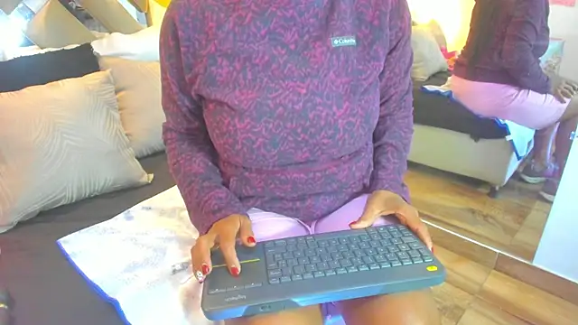 raquell moore online show from December 22, 2025, 5:24 pm