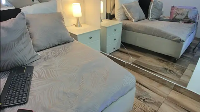 raquell moore online show from March 9, 2026, 12:20 pm