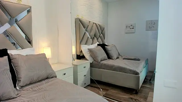 raquell moore online show from November 20, 2025, 12:17 pm