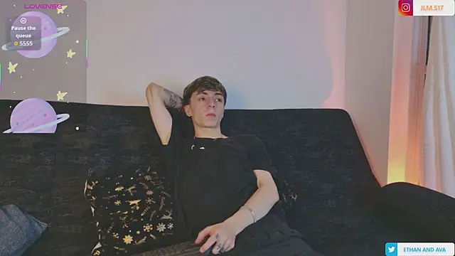 ethan and ava online show from January 9, 2026, 2:29 am