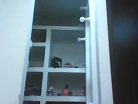 Snapshot of VittoriaTaylor chatting on March 12, 2025, 1:03 am VittoriaTaylor online show from March 12, 2025, 1:03 am