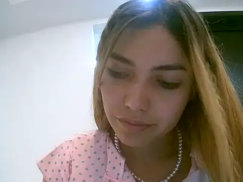 Snapshot of VittoriaTaylor chatting on February 14, 2026, 7:14 pm VittoriaTaylor online show from February 14, 2026, 7:14 pm