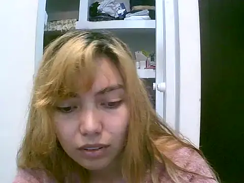 Snapshot of VittoriaTaylor chatting on September 30, 2025, 3:56 am VittoriaTaylor online show from September 30, 2025, 3:56 am