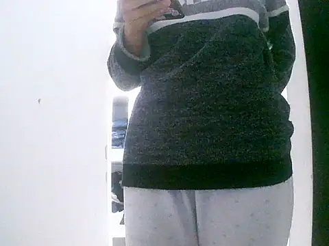 Snapshot of VittoriaTaylor chatting on February 17, 2026, 5:43 pm VittoriaTaylor online show from February 17, 2026, 5:43 pm