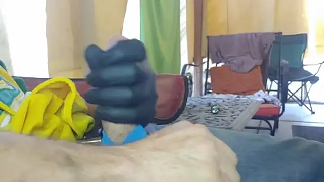 Snapshot of bwcbeat83 chatting on February 26, 2026, 11:27 pm bwcbeat83 online show from February 26, 2026, 11:27 pm