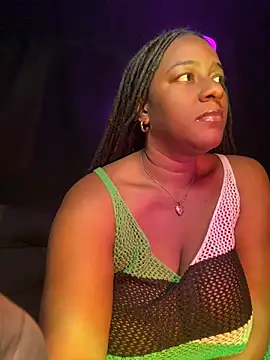 Snapshot of xoxoHotCoCo chatting on April 28, 2026, 2:49 am xoxoHotCoCo online show from April 28, 2026, 2:49 am