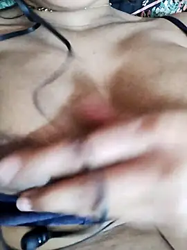 priya0921 online show from February 23, 2025, 11:44 am