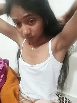 Snapshot of Divya-2007 chatting on February 22, 2026, 11:39 pm Divya-2007 online show from February 22, 2026, 11:39 pm