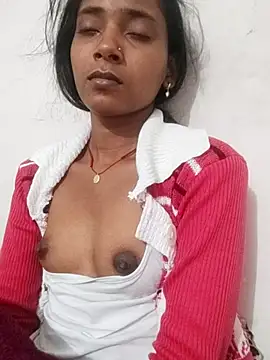 Snapshot of Divya-2007 chatting on February 6, 2026, 11:45 pm Divya-2007 online show from February 6, 2026, 11:45 pm