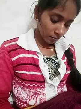 Snapshot of Divya-2007 chatting on December 18, 2025, 1:37 pm Divya-2007 online show from December 18, 2025, 1:37 pm