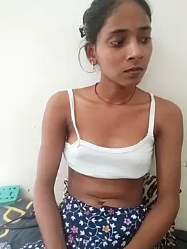 Snapshot of Divya-2007 chatting on October 15, 2025, 3:27 am Divya-2007 online show from October 15, 2025, 3:27 am