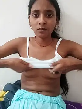 Snapshot of Divya-2007 chatting on October 7, 2025, 9:10 am Divya-2007 online show from October 7, 2025, 9:10 am