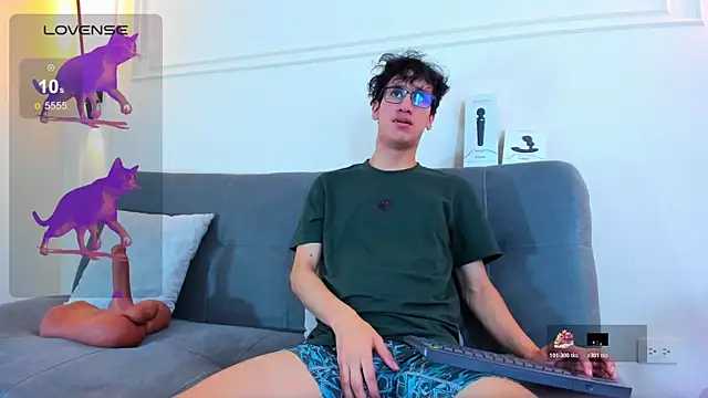 Cum hunters online show from December 19, 2025, 3:21 am