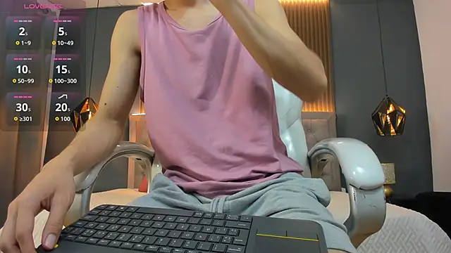 Snapshot of Cum_hunters chatting on October 2, 2025, 3:32 am Cum hunters online show from October 2, 2025, 3:32 am