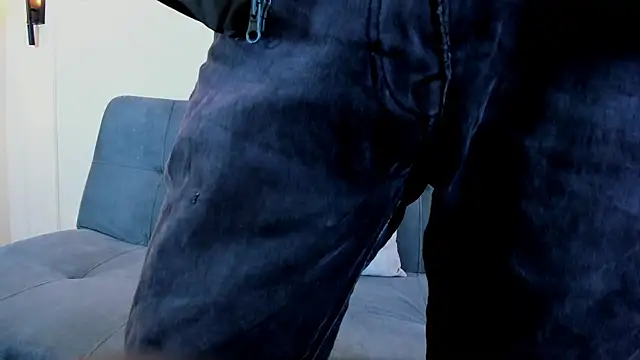 Cum hunters online show from June 4, 2026, 3:11 am