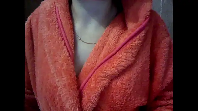 Snapshot of Allie_Janet chatting on October 14, 2025, 2:45 am Allie Janet online show from October 14, 2025, 2:45 am