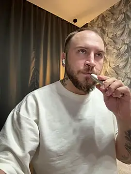  XxX-XxX  online show from November 11, 2025, 4:35 pm