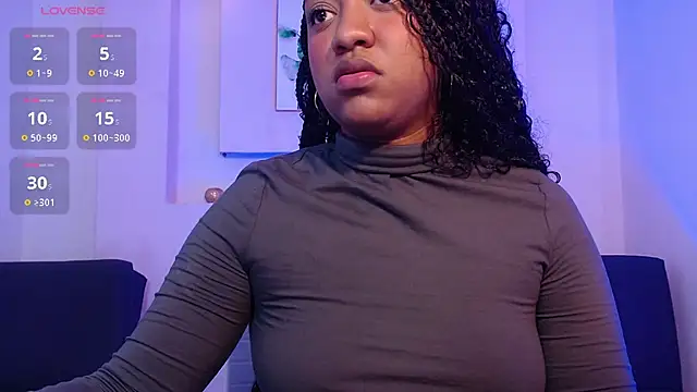 AishaHil online show from February 11, 2025, 3:08 pm