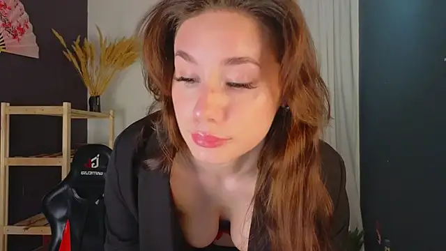 too sexxxy online show from April 17, 2026, 4:48 am