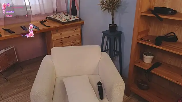 too sexxxy online show from September 20, 2025, 9:58 am