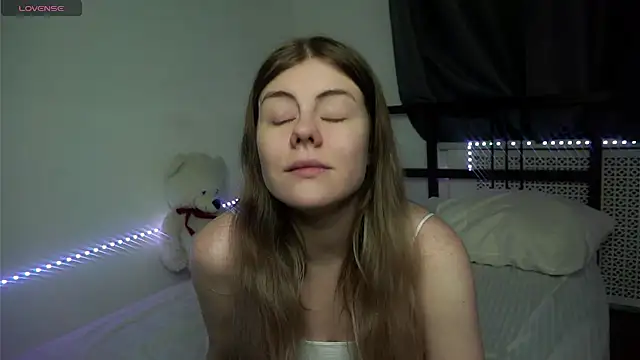 PhilippaHarber online show from March 10, 2025, 7:18 pm