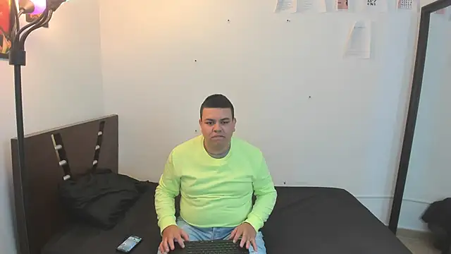 Snapshot of Faridsweetness chatting on February 11, 2025, 1:09 pm Faridsweetness online show from February 11, 2025, 1:09 pm