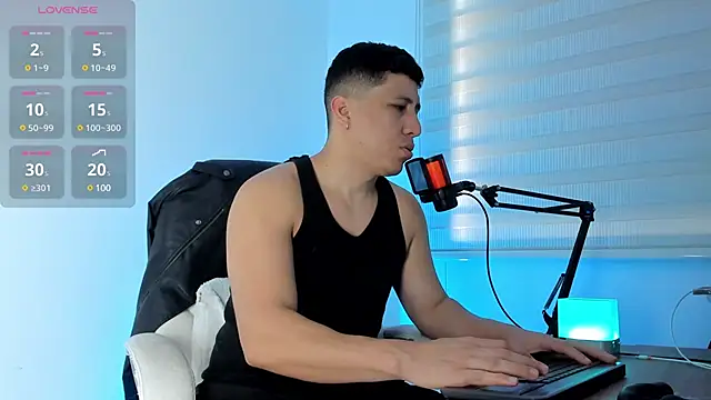 Fraannco online show from February 19, 2025, 2:01 pm