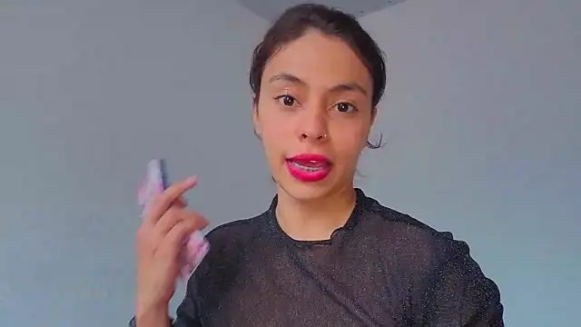 lana roman online show from February 19, 2026, 7:22 pm
