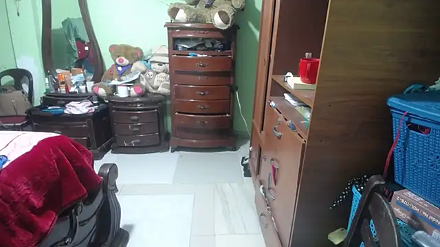 jazmin mature  online show from November 11, 2025, 1:22 am