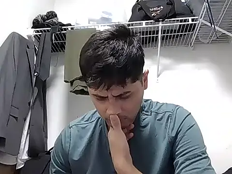 PerroDemonioHot online show from February 11, 2026, 6:30 pm