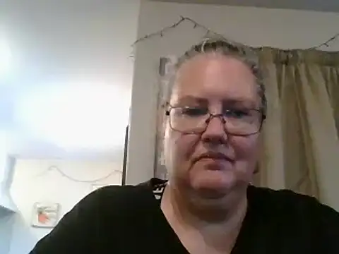 k1w1bbw online show from March 9, 2025, 6:39 am