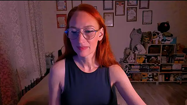 red rocco online show from March 11, 2025, 4:07 pm