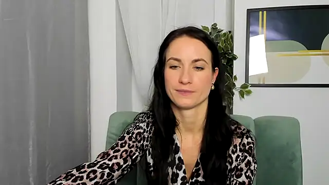 LeiilaBloom online show from February 14, 2025, 12:03 pm