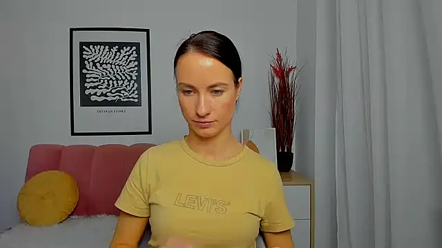 LeiilaBloom online show from March 15, 2025, 2:34 pm