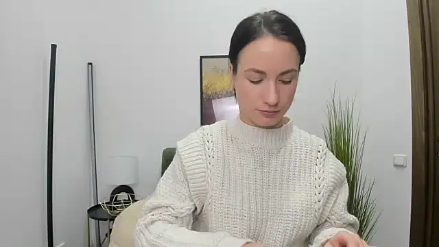 LeiilaBloom online show from February 16, 2025, 5:59 pm