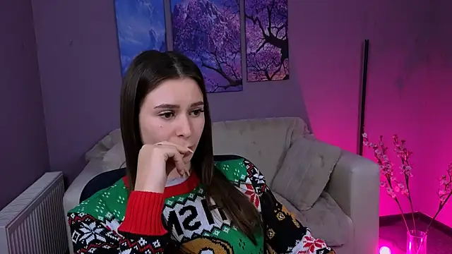 flora ri online show from November 5, 2025, 3:15 pm