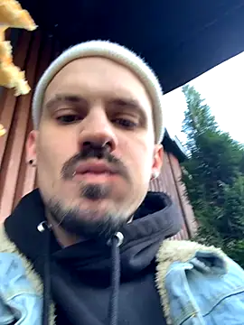 AssHunter4k online show from November 22, 2025, 8:02 am