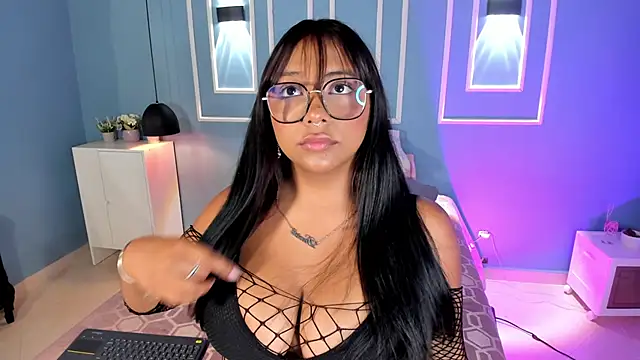 isabella zc online show from May 18, 2026, 12:10 pm