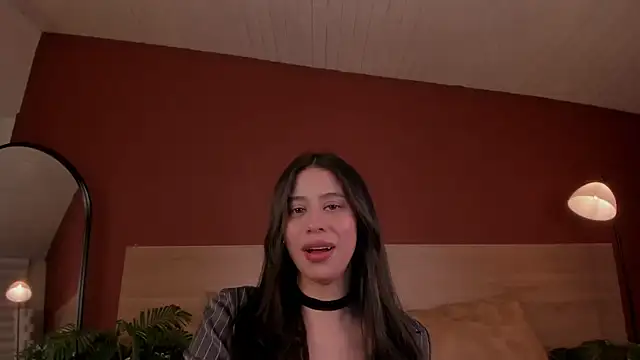 hannah brady online show from November 12, 2025, 11:19 pm