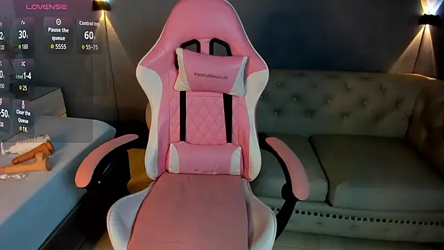 adarna13  online show from September 11, 2025, 7:25 pm