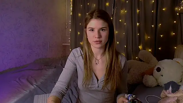 Melissa smith  online show from March 13, 2025, 12:27 am