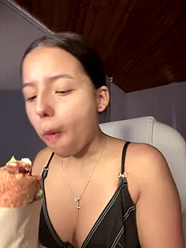 Sofia18 pinkk online show from December 21, 2025, 8:53 pm