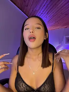 Sofia18 pinkk online show from July 2, 2026, 3:23 am