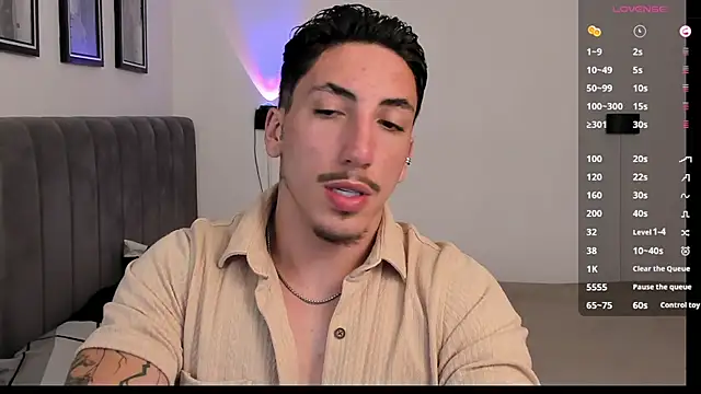 dylanspencer28 online show from February 19, 2025, 7:26 pm