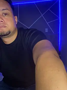 chacho690 online show from April 17, 2026, 11:40 pm